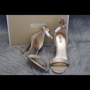 Michael Kors pumps
